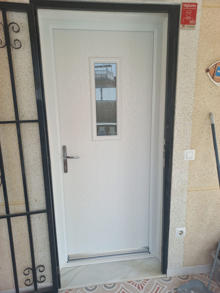 -07-simply-door-windows-comp-doors-